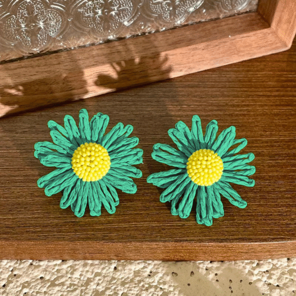 Bohemian Rattan Large Turquoise Daisy Earrings - Image 2
