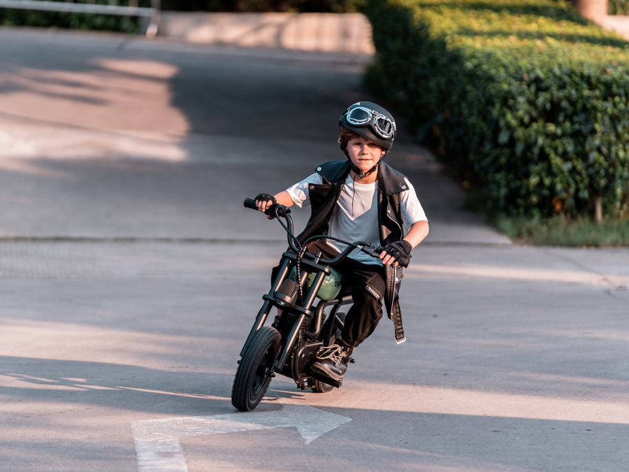 moto-electric-mini-bike-for-kids-pioneer-12-amazing-chopper-riding_900x-1.jpg